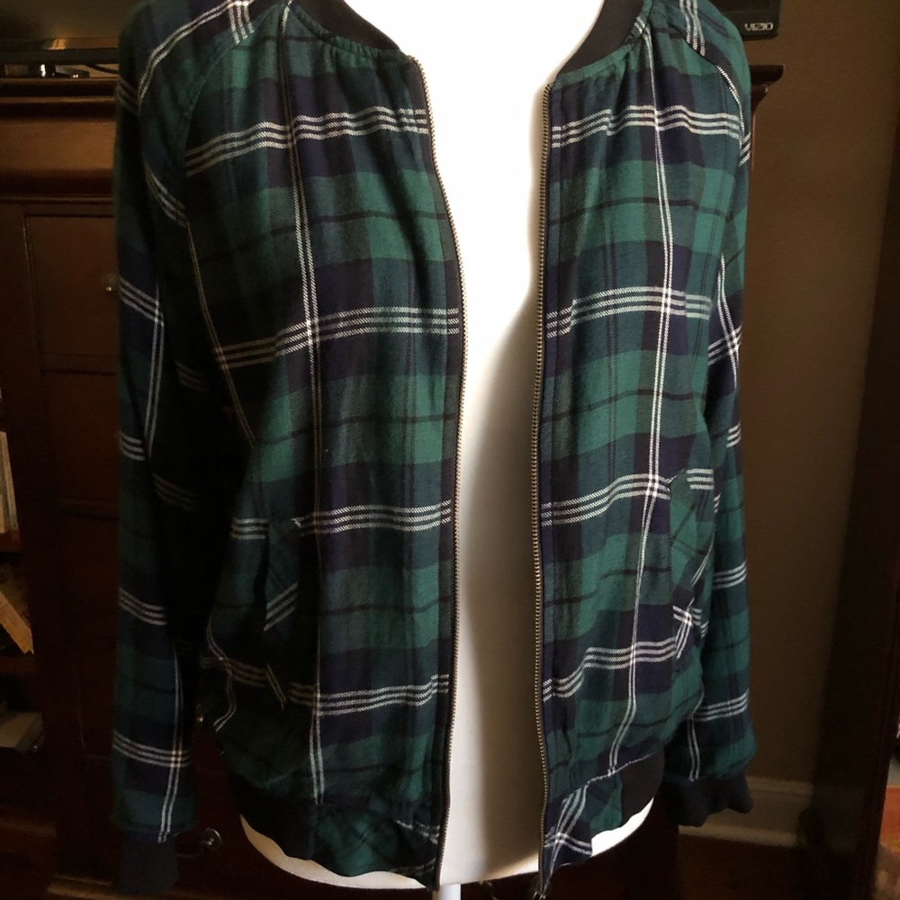 Evereve Peyton Jensen Bomber very Bella Swan